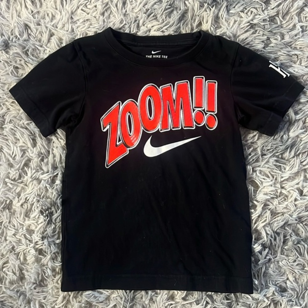 Boys Nike Kyrie Irving Zoom T Shirt Size 6 Medium Black